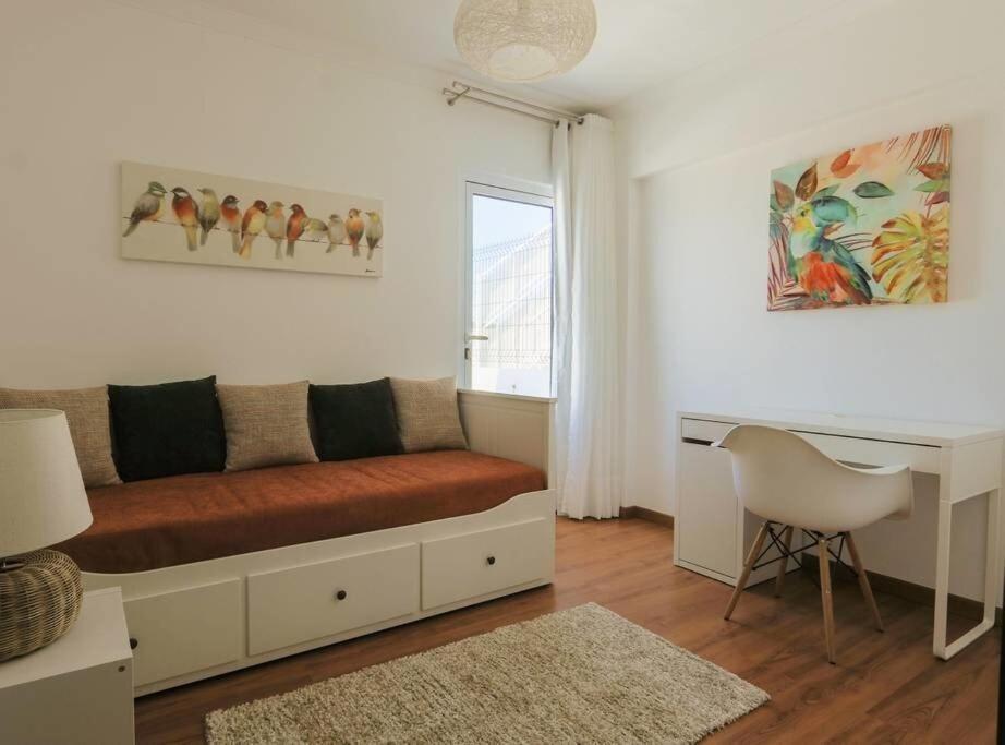 Guestready - Marina View Top Floor With Terrace Ponta Delgada Exterior foto